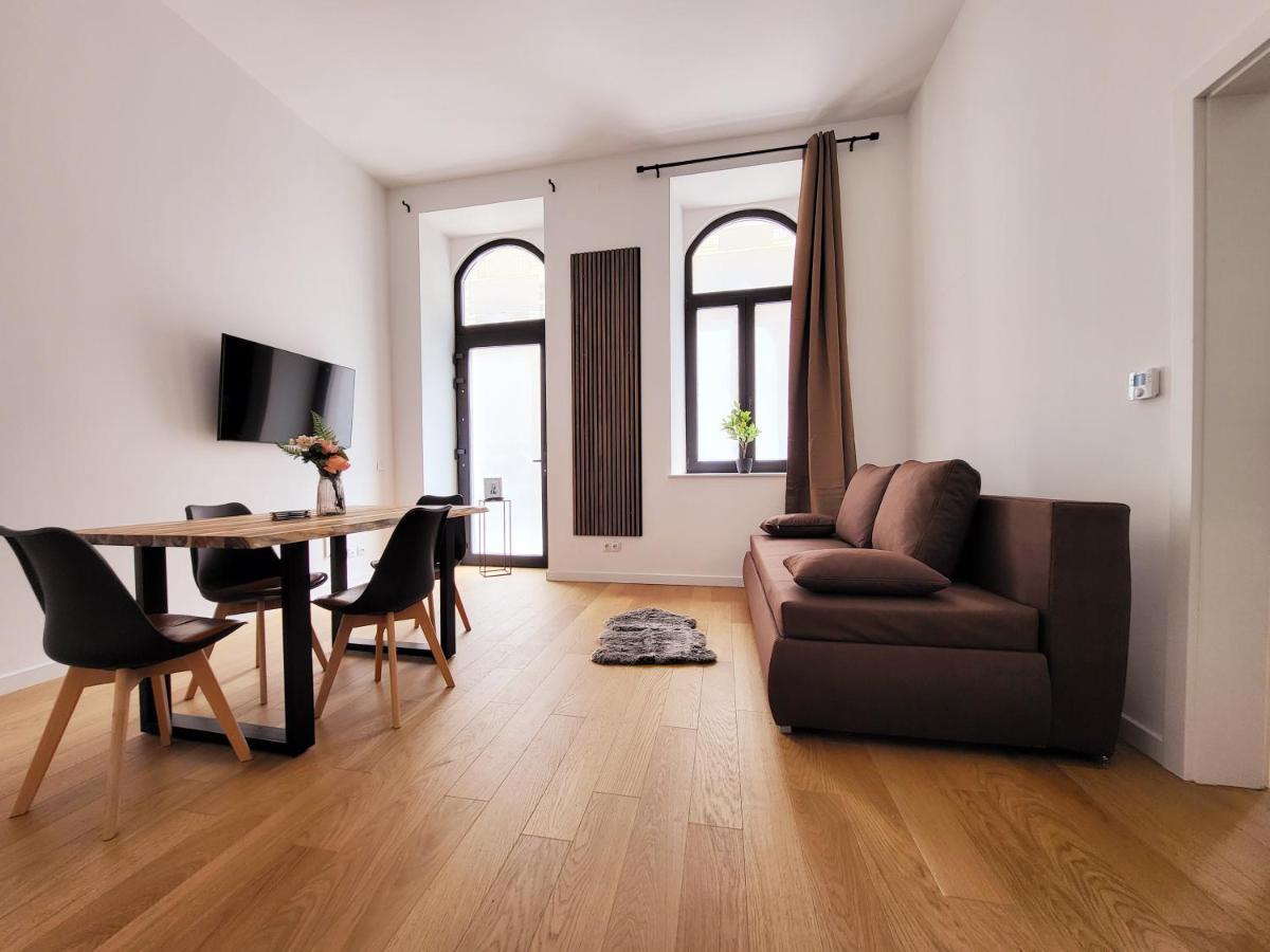 Novara City Apartment Вена Экстерьер фото